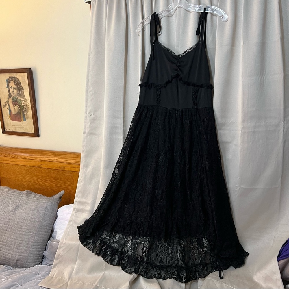 Women's Scarlet Darkness Lace Spagetti Strap Lined Gothic Style Dress - Picture 6 of 14